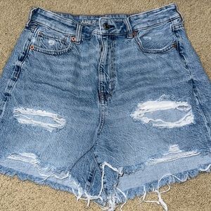 American eagle baggy mom denim shorts.